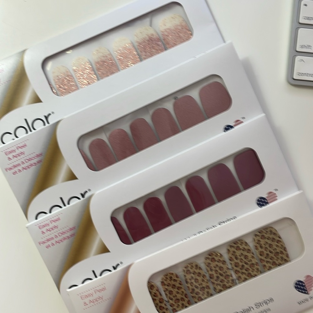 NIB - Color Street “Everyday Perfect” 4-pack of Classic Nail Strips
